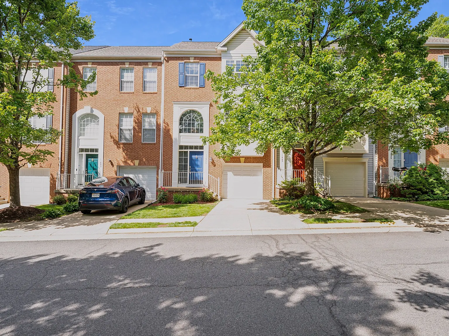 3 bed, 2540 sqft, $3,650 — Photo 1