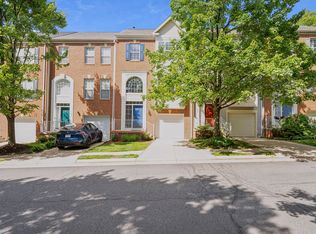 11450 Abner Ave, Fairfax, VA 22030