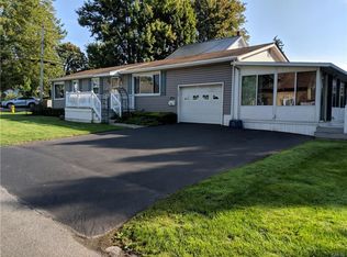 110 Worth St, East Syracuse, NY 13057