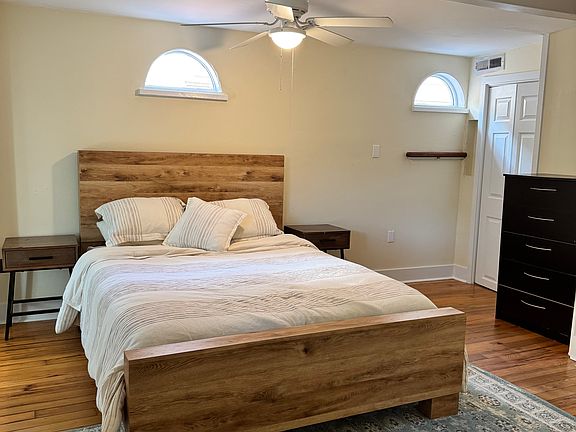 2nd image of 707 S 4th St #2