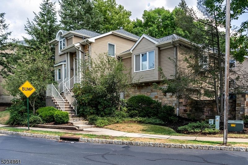 195 Clarken Dr, West Orange, NJ 07052 Zillow
