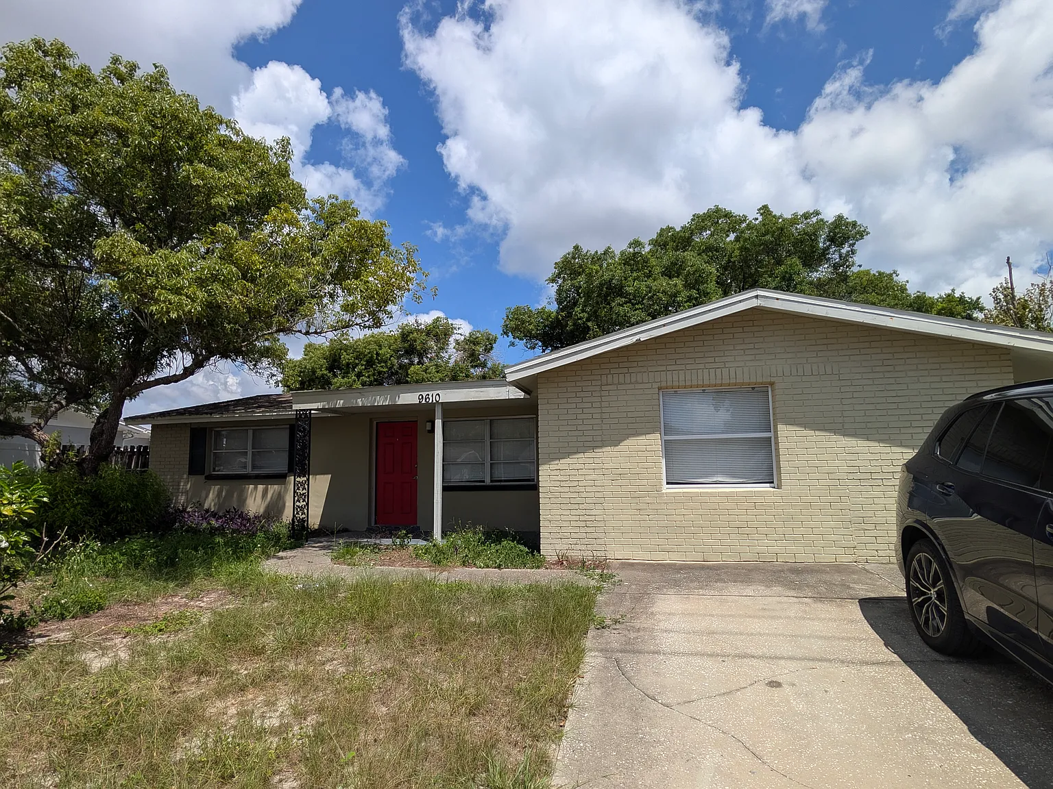 3 bed, 2.0 bath, 1390 sqft, $1,700 — Photo 1