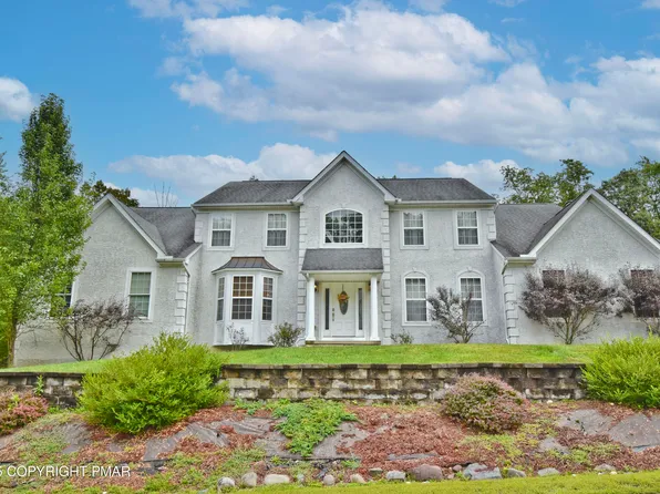 395 Shawnee Valley Dr, East Stroudsburg, PA 18302