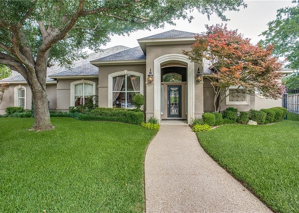 1st image of 2800 Riverwood Cir