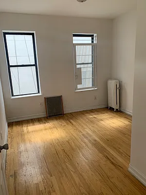 Rented by CITY SKYLINE REALTY INC | media 13