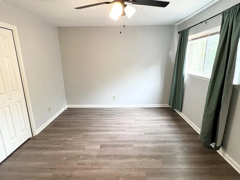 803 Glen Hollow Dr — Photo 20