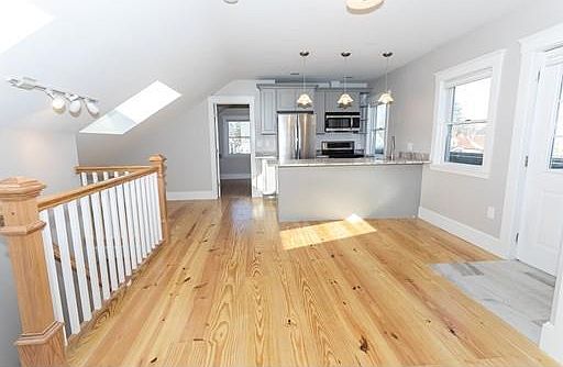 2nd image of 132 North St #U7