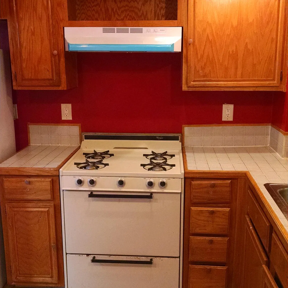 3 bed, 1600 sqft, $2,050 — Photo 3