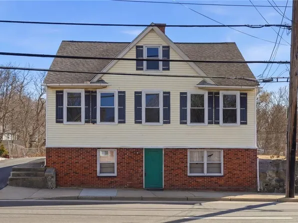 1728 Main St, West Warwick, RI 02893