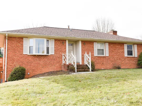 4730 Huntridge Rd, Roanoke, VA 24012