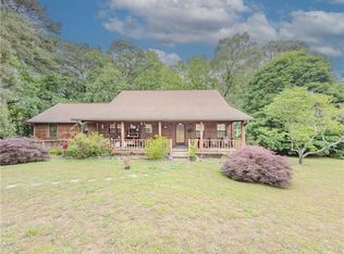 2960 Greenvalley Rd, Snellville, GA 30078