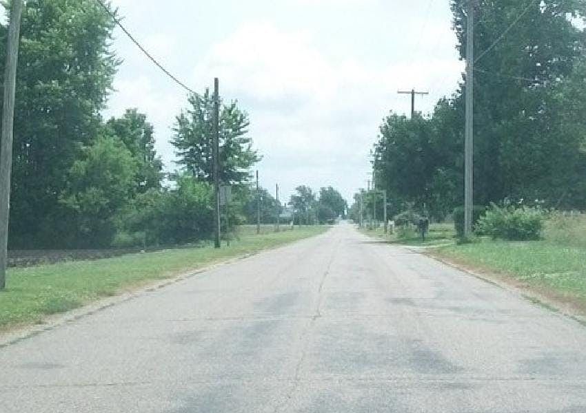 2nd image of 15170 E 400 North Rd