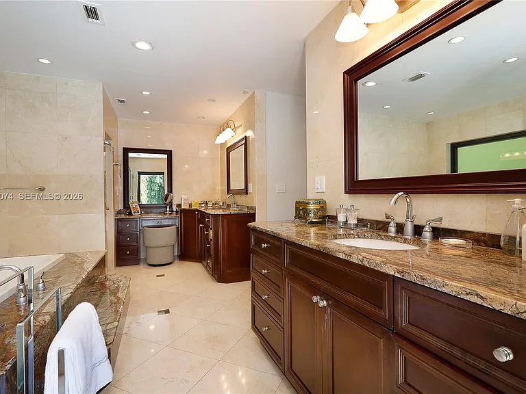 7322 Vistalmar St — Photo 22