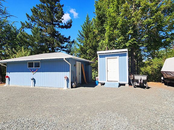4th image of 424 Ann Roy Dr