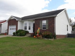 230 Grassmire Dr, Clarksville, TN 37042