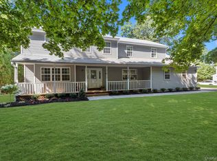 98 Woodhull Rd, Huntington, NY 11743