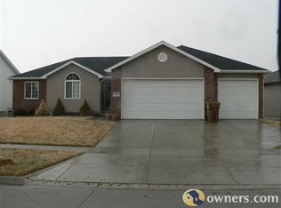 1620 Kennedy Dr, Lincoln, NE 68521