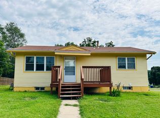 1301 Johnson Dr, Junction City, KS 66441