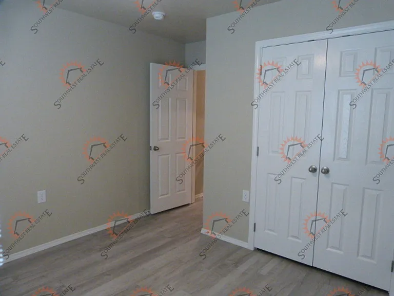 108 Wicks — Photo 13