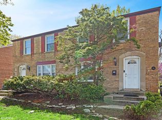 163 E Burlington St, Riverside, IL 60546