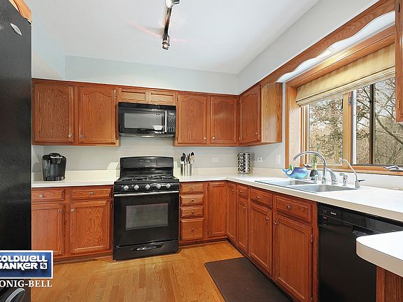 5th image of 16432 W Cypress Cir