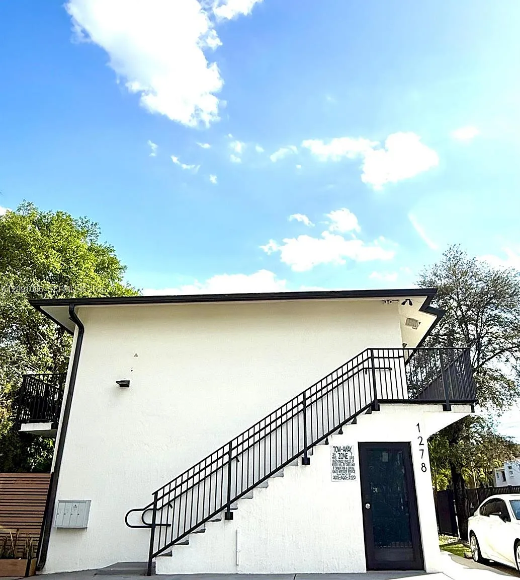 Lawrence Estates Land Cos — Photo 2