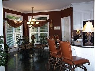 Kittchen Nook and Bar