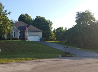 165 Cottontail Cir, Alvaton, KY 42122