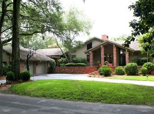 18 Calibogue Cay Rd, Hilton Head Island, SC 29928