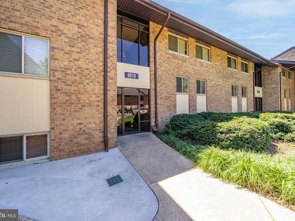 9910 Walker House Rd APT 4, Gaithersburg, MD 20886