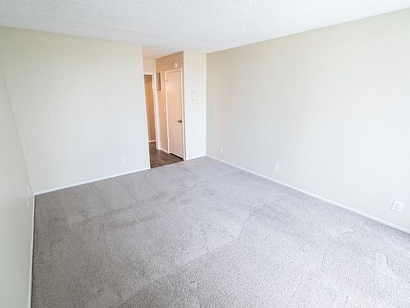 4th image of 4200 S Harbor Blvd #4220.303