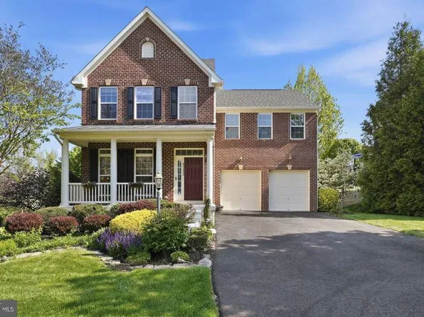 40482 Oconnors Cir, Leesburg, VA 20175