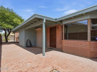 1125 E Kleindale Rd, Tucson, AZ 85719