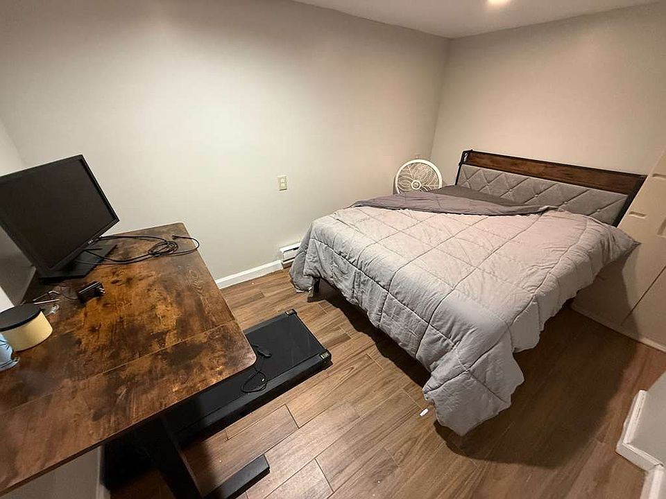 1st image of 34 Beacon Ave #0