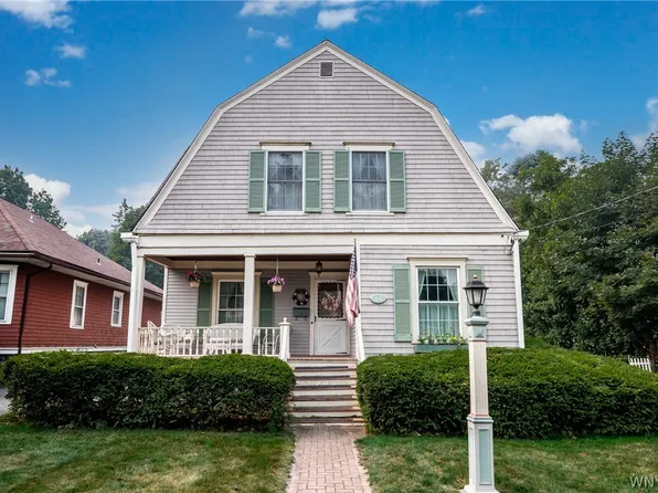 256 Pleasant Ave, Hamburg, NY 14075