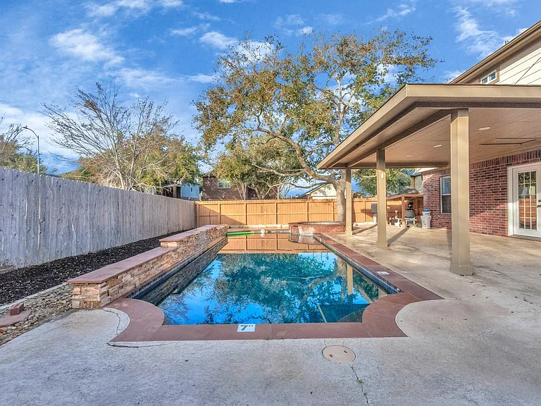 21635 Sandystone Ln — Photo 46