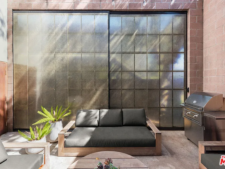 503 San Juan Ave — Photo 4