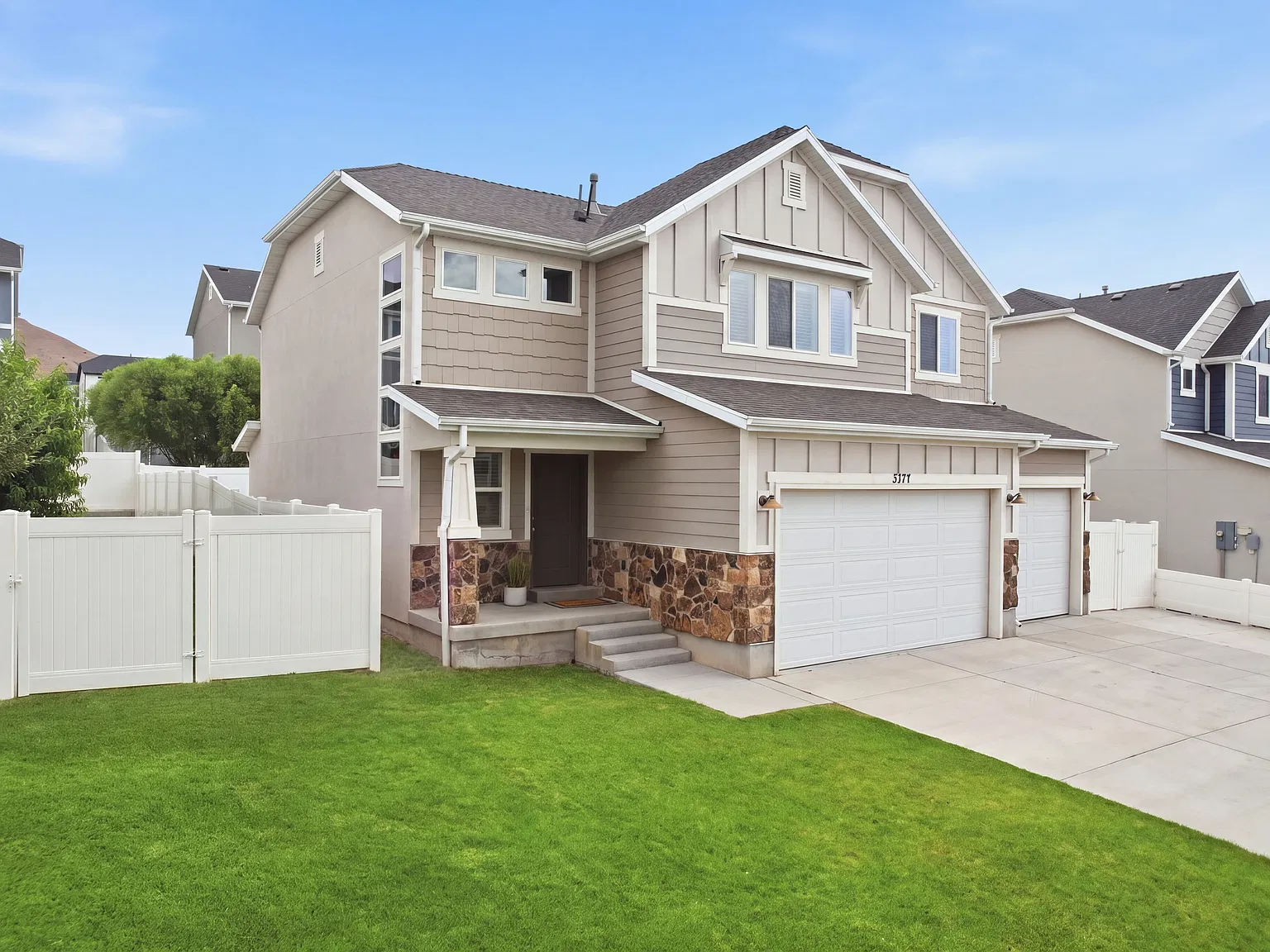 4 bed, 2.5 bath, 3146 sqft, $2,600 — Photo 2