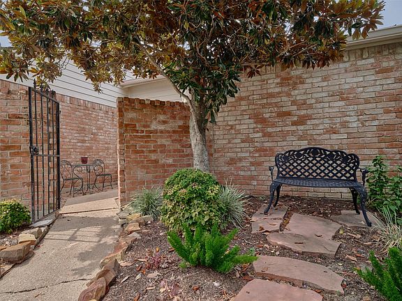 3rd image of 5038 Autumn Forest Dr