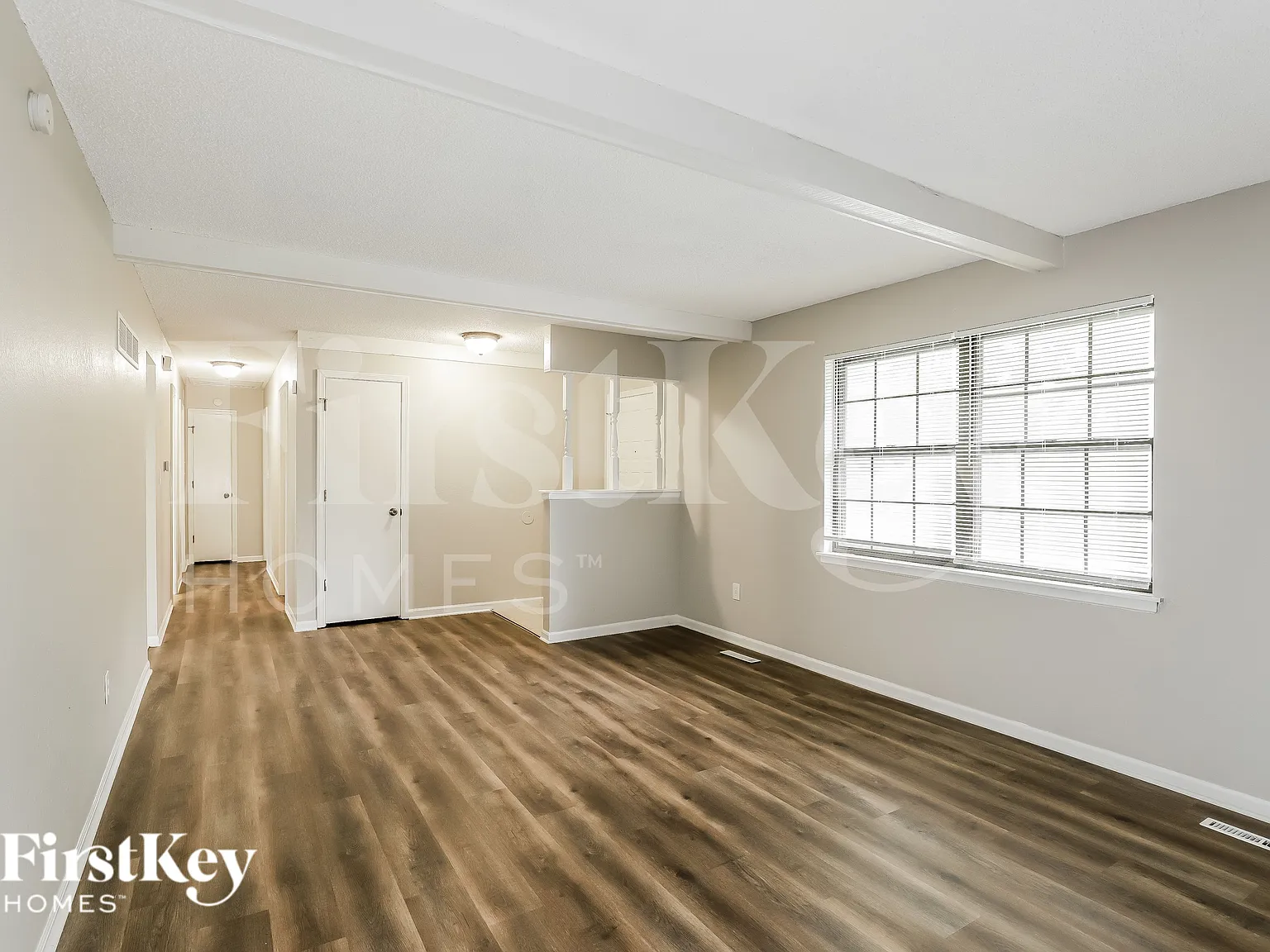3 bed, 2.0 bath, 1148 sqft, $2,000 — Photo 3