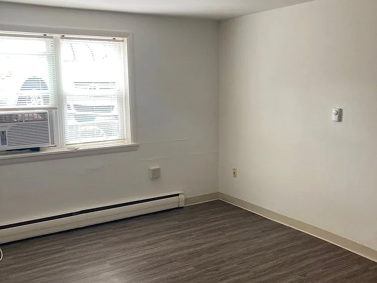 State Street Apartments — Photo 51