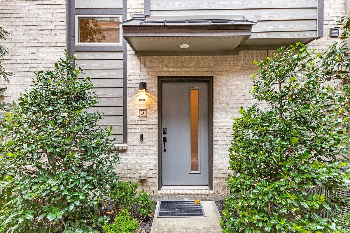 Building Photo - 5909 Ross Ave #3
