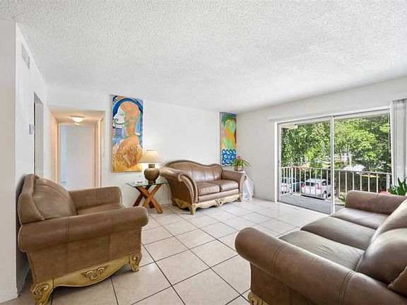 2nd image of 431 Executive Center Dr APT 216