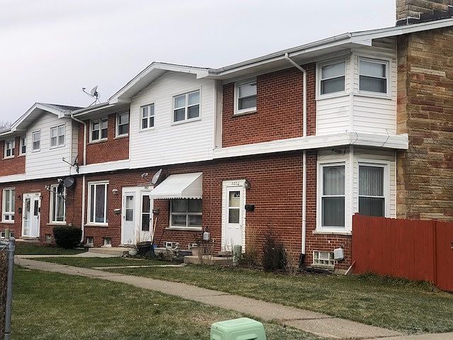 1st image of 8884 N Prospect St #8884