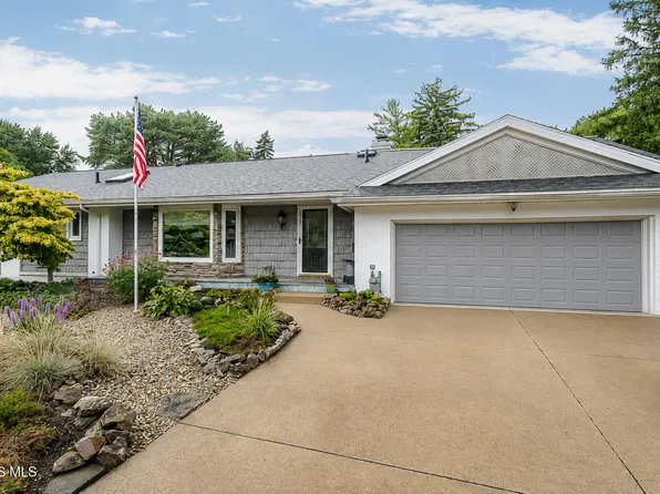 1162 Nannette Dr, Toledo, OH 43614