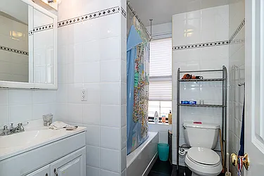 Rented by Rita S Citrin, LREB