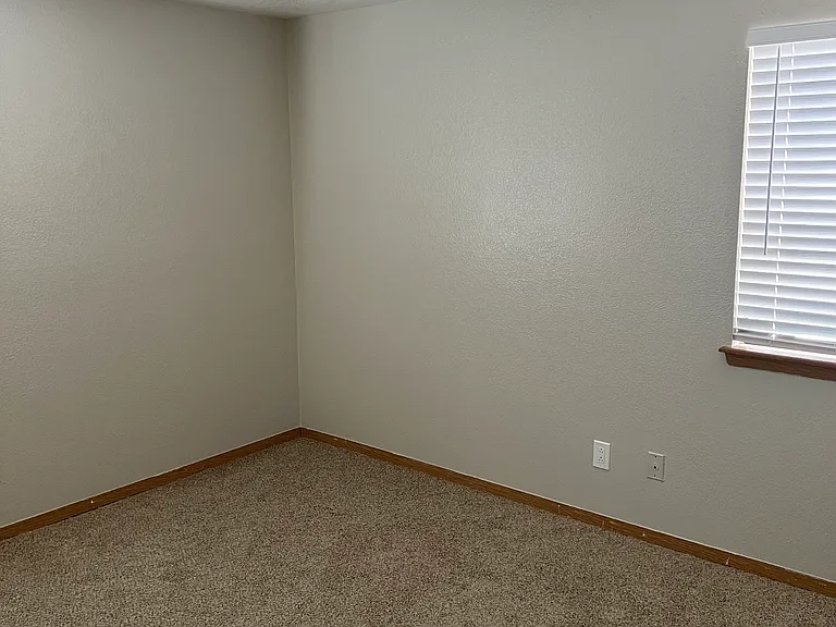 131 S Zang Way #D — Photo 8