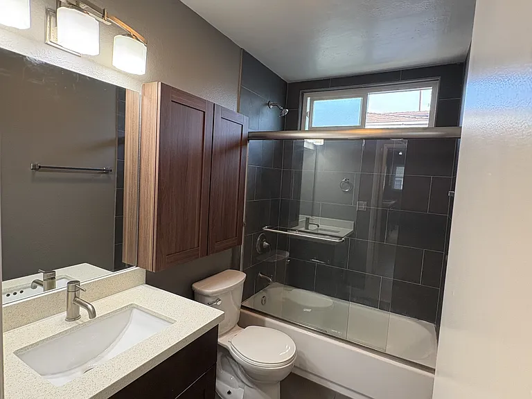 4344 Van Dyke Ave — Photo 11