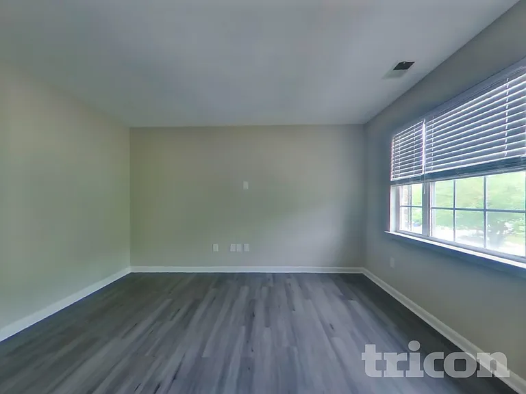 1306 Sutler Ter — Photo 2
