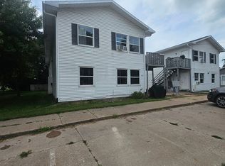 804 SW 4th St #8, Aledo, IL 61231